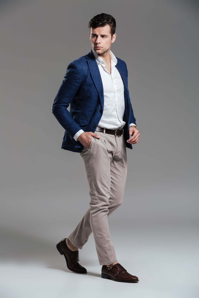 Ideal Shirts To Wear With Khaki Pants