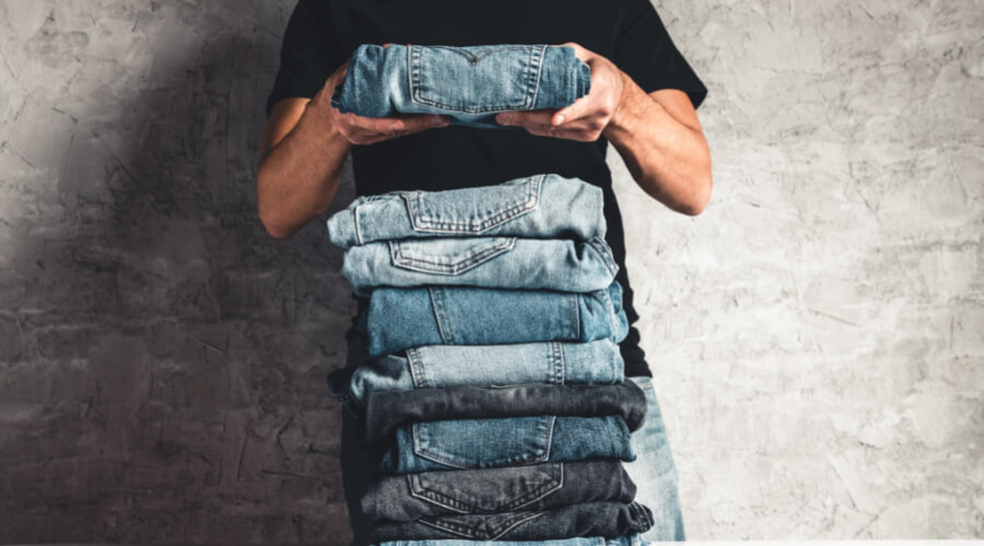 Differences Between The American Eagle And Hollister Jeans
